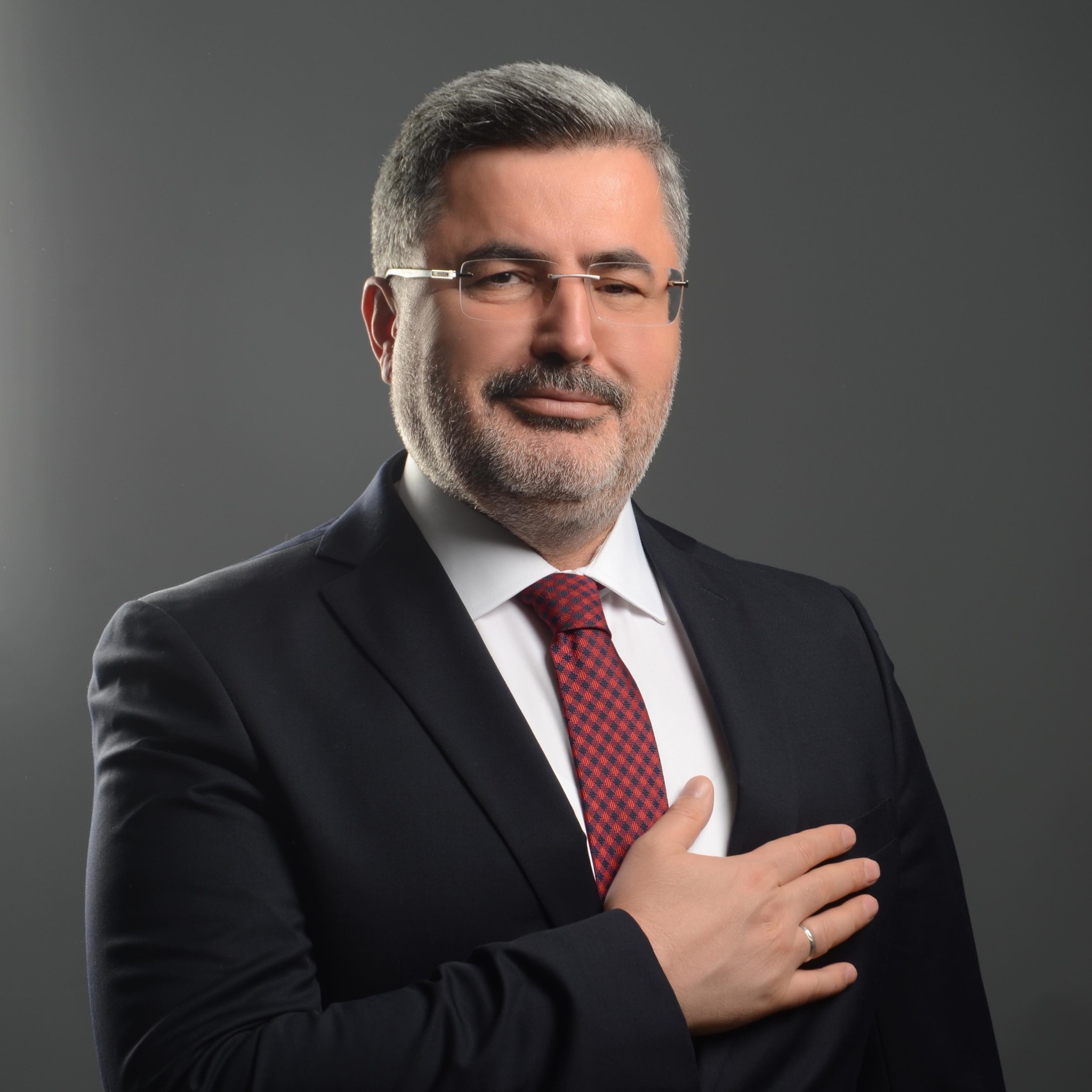 AK Partili Özkaya Gazetecilerin Gününü Kutladı