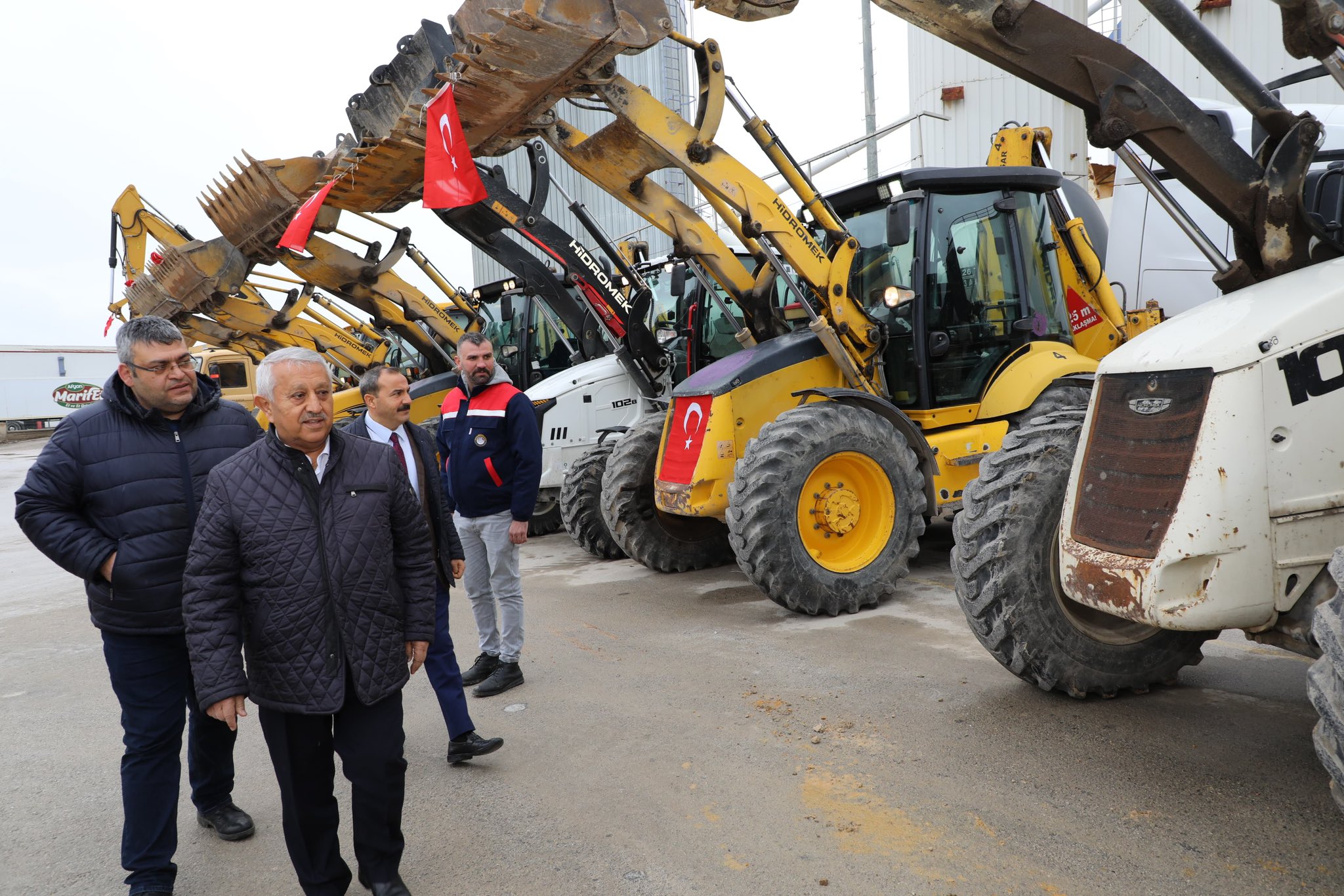 Belediye Ekipleri Kışa Hazır Başkan Zeybek Yerinde İnceledi