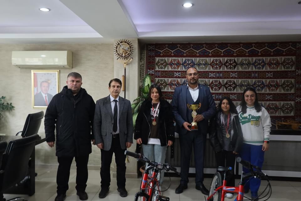 Bayat Belediye Başkanından Örnek Davranış
