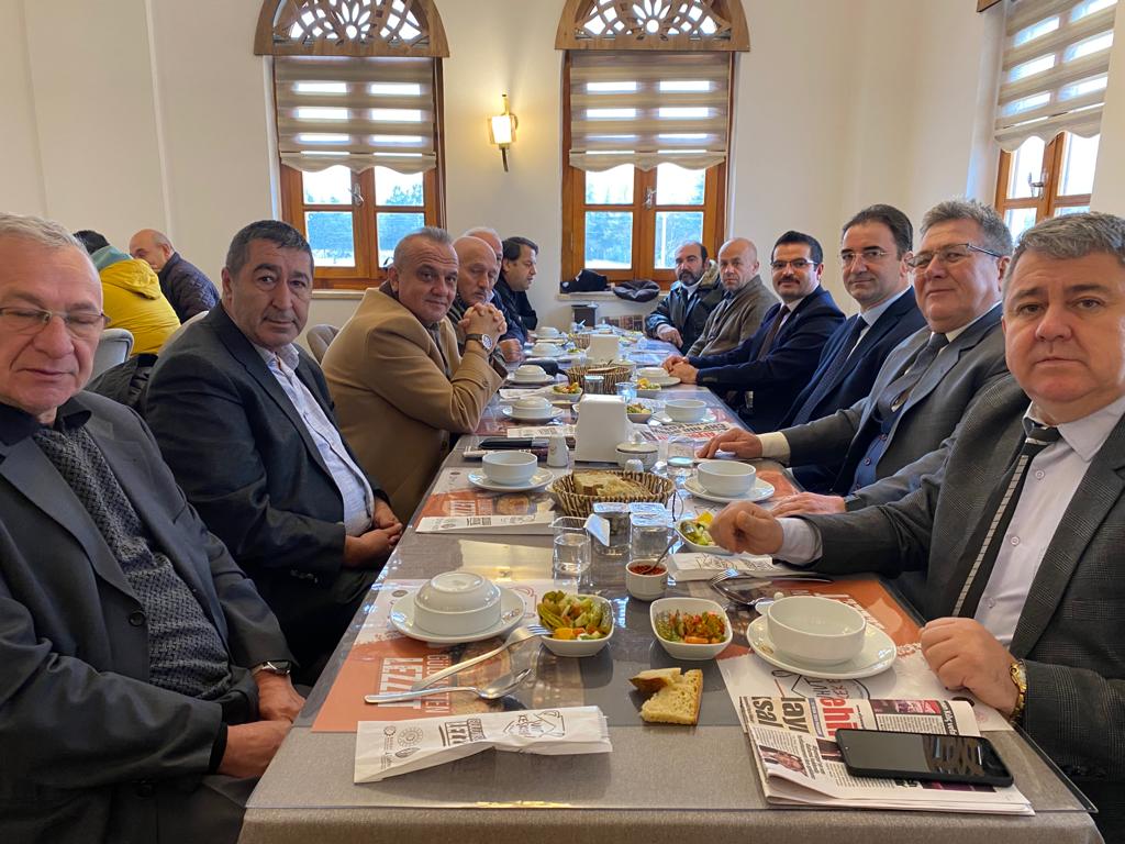 KAYMAKAM REŞİT HAN BASIN MENSUPLARIYLA BULUŞTU