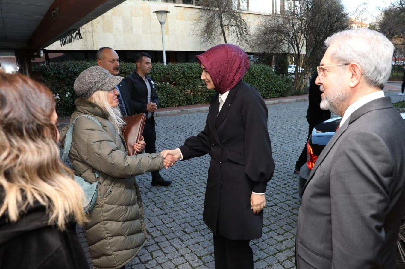 Vali Yiğitbaşı'dan Ahde Vefa Örneği Ziyaret