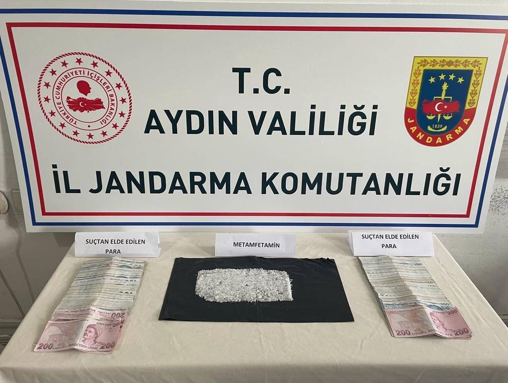 ŞÜPHELİ HAREKETLERİ ELE VERDİ
