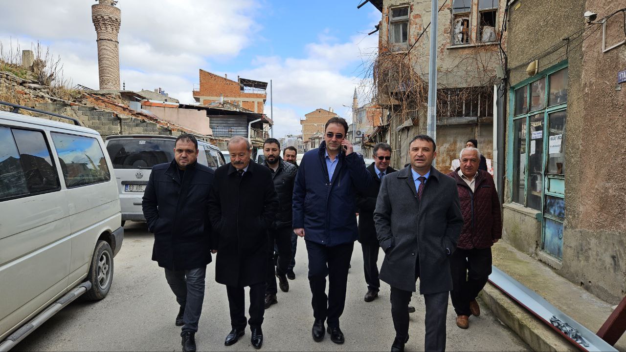 Vekil Taytak ve Başkan Adayı Küçükkurt Afyon'da Sahaya İndi