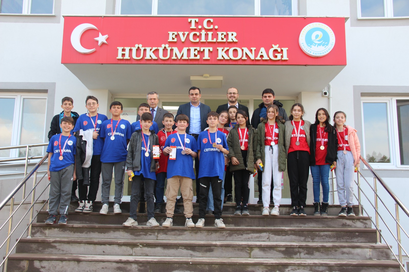 Evcilerli Sporcuları Kaymakam Halis Makamda Ağırladı