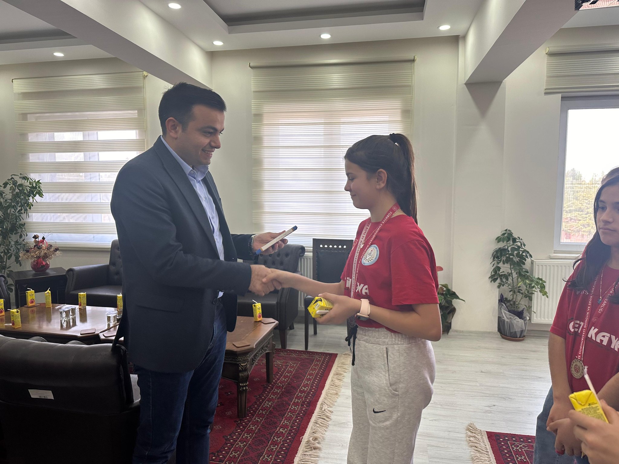 Evcilerli Sporcuları Kaymakam Halis Makamda Ağırladı
