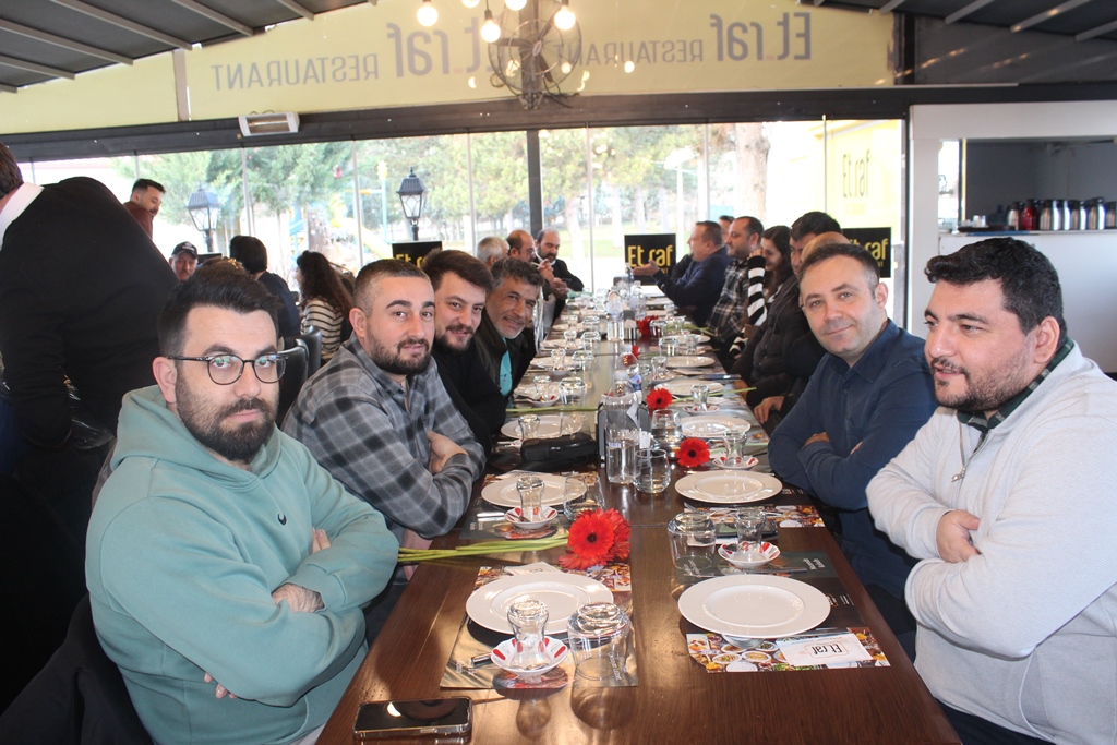 "ÇALIŞAN GAZETECİLER'İN YANINDAYIZ"