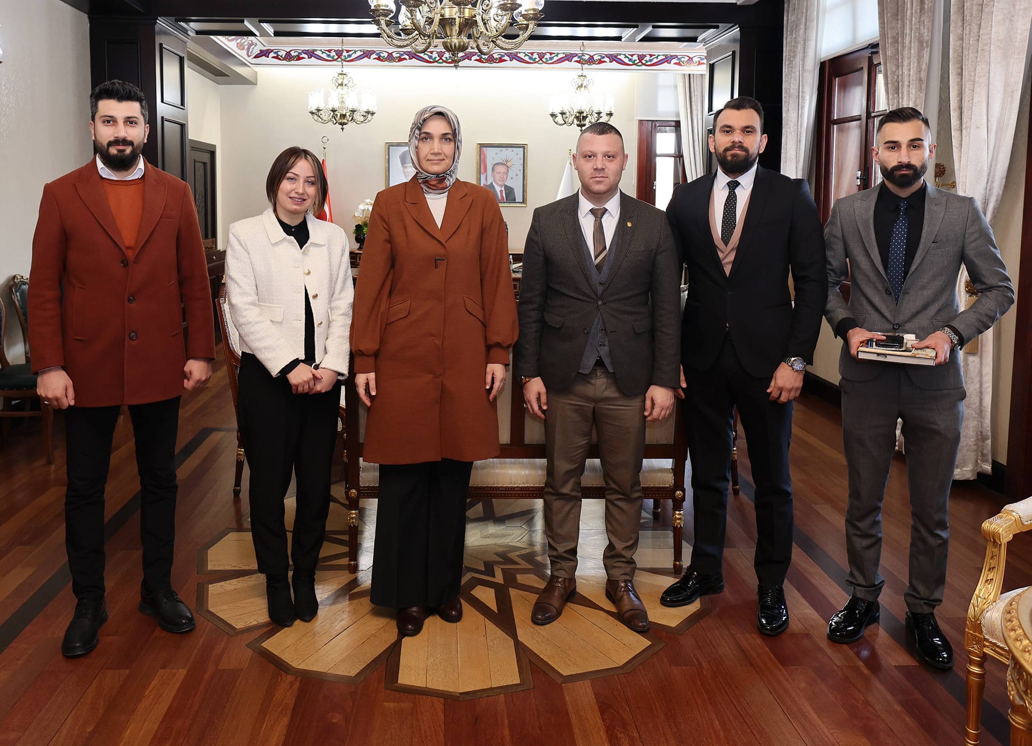 VALİ YİĞİTBAŞI ÜLKÜ OCAKLARI YÖNETİMİNİ AĞIRLADI
