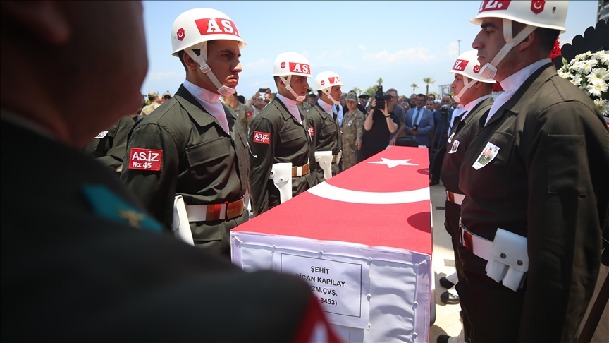 Kahramanların Naaşları Memleketlerine Uğurlanıyor!  9 Şehidimiz İçin Şırnak'ta Tören Düzenlendi