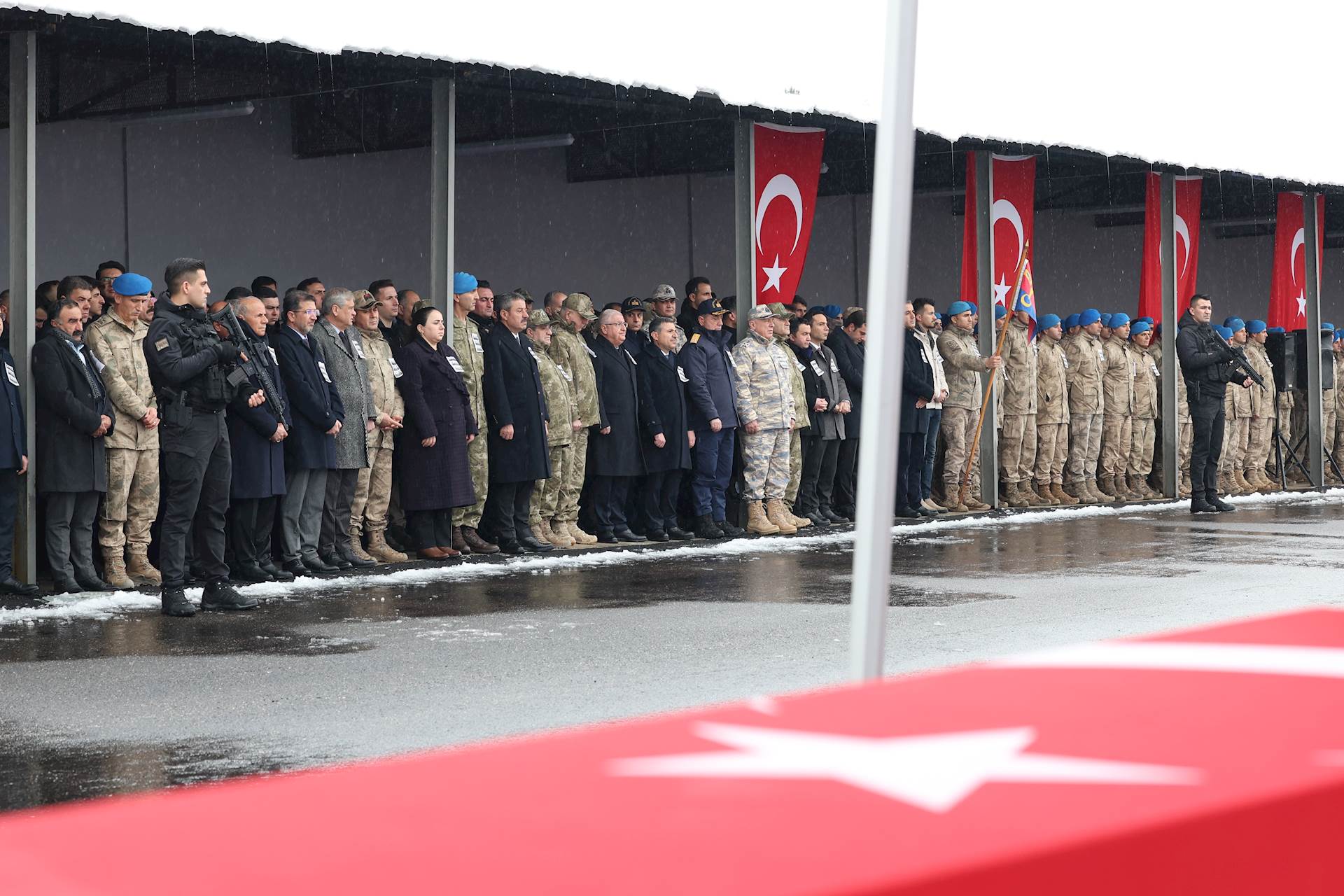 Kahramanların Naaşları Memleketlerine Uğurlanıyor!  9 Şehidimiz İçin Şırnak'ta Tören Düzenlendi