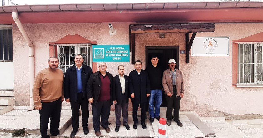 Afyon AK Parti'den Görme Engeliler Haftasında Anlamlı Ziyaret