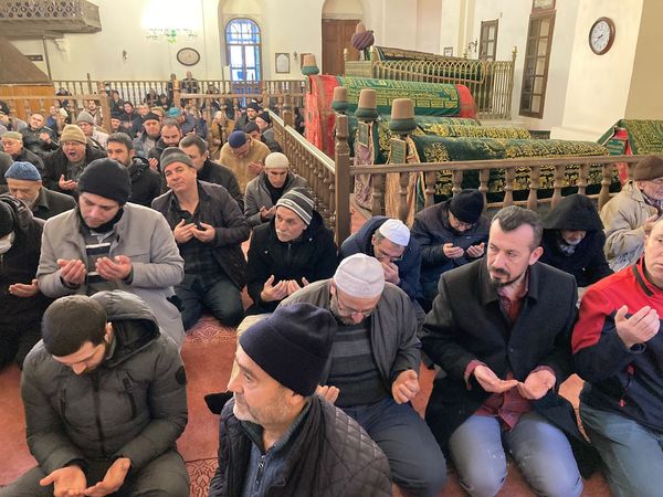 Afyon'da Şehitler Sabah Namazında Dualar İle Anıldı