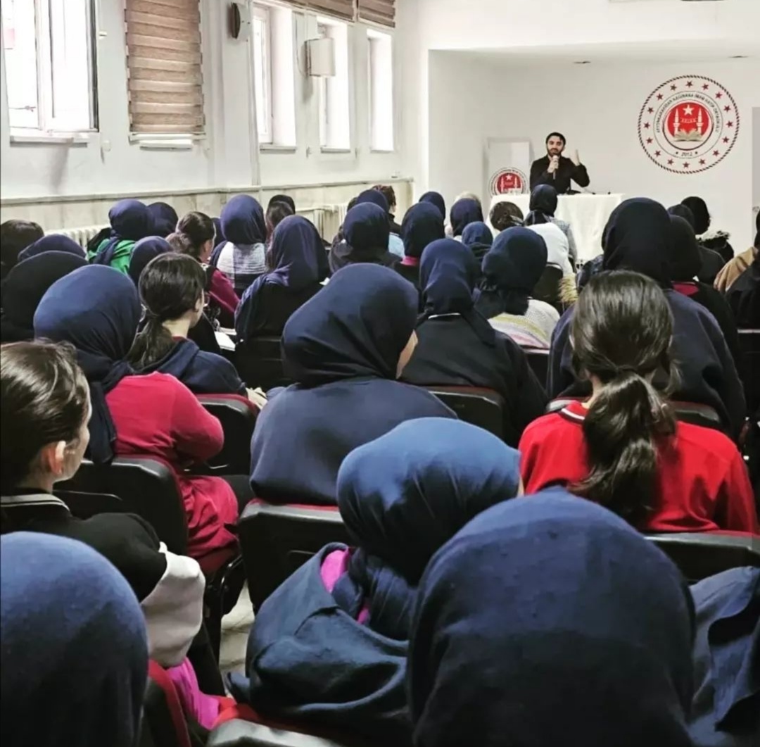 Afyonkarahisar'da Unutulmaz Bir Söyleşi