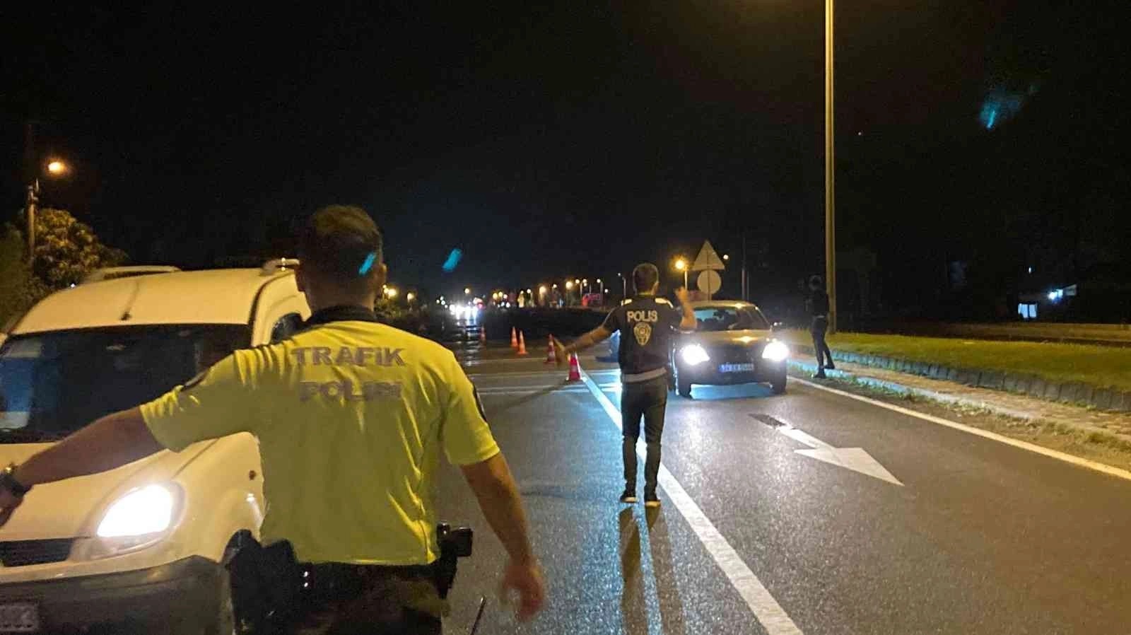 Afyon’da 7 düzensiz göçmen yakalandı