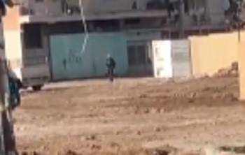 Sokak Ortasındaki Silahlı Çatışma Kamerada  16 Yaşındaki Genç Sevdiği Kızı Vermeyen Aileyle Sokak Ortasında Çatıştı