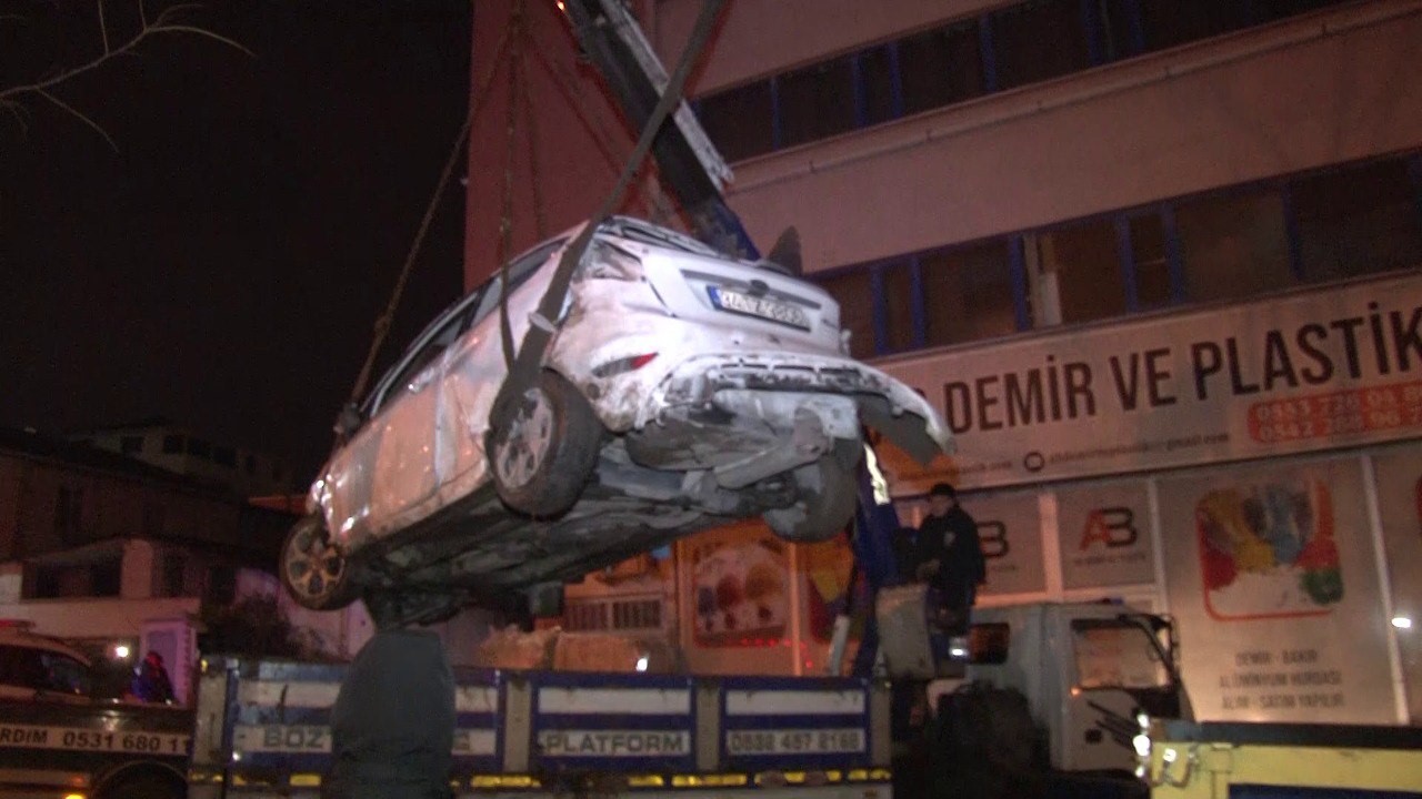 Önce Sevdiği Kızı Vurdu Ardından Kendi Kafasına Ateş Etti