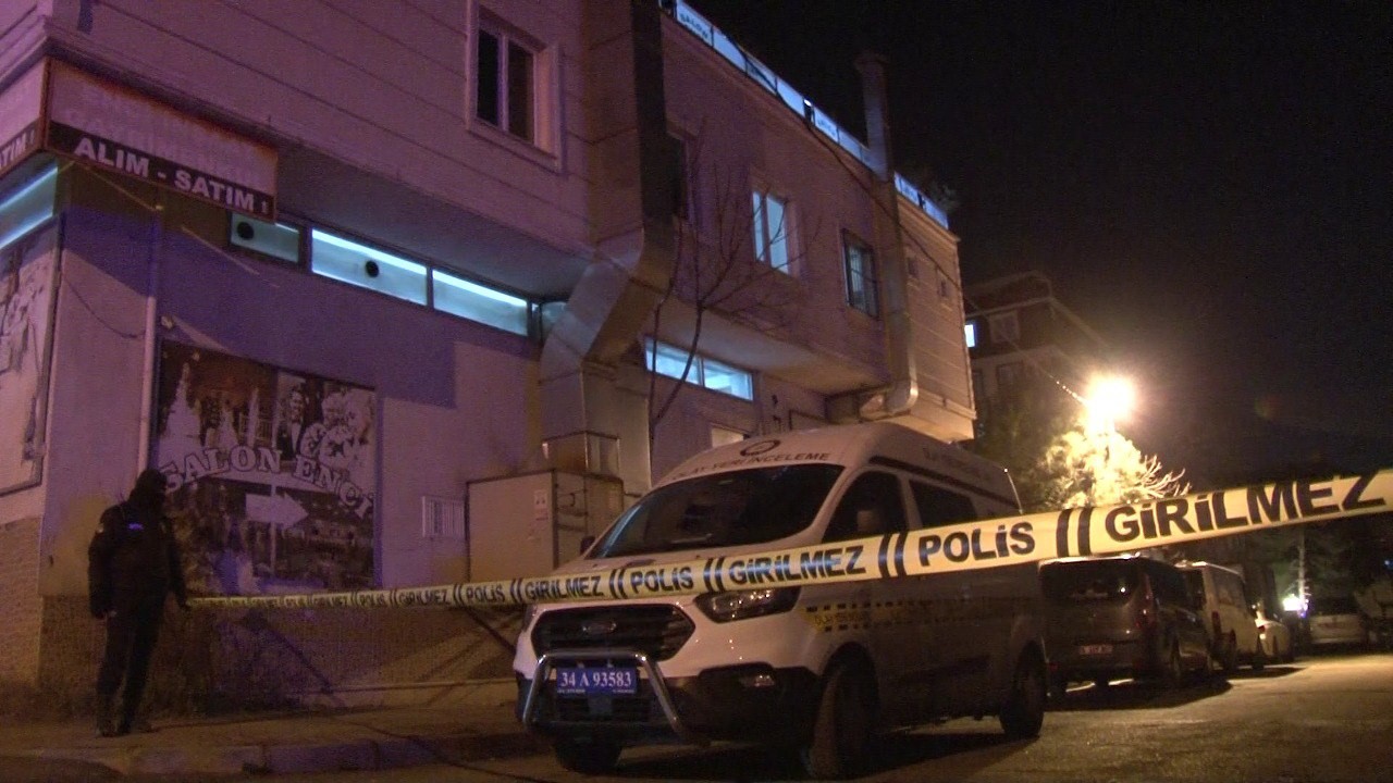 Tek Katlı Ev Alev Alev Yandı