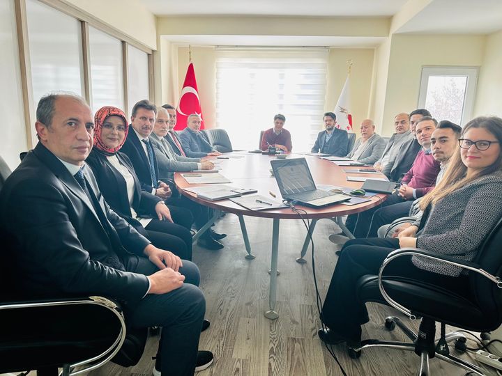 Sandıklıda Akademik Toplantı Yapıldı Toplantıya Kaymakam Çengel Başkanlık Etti