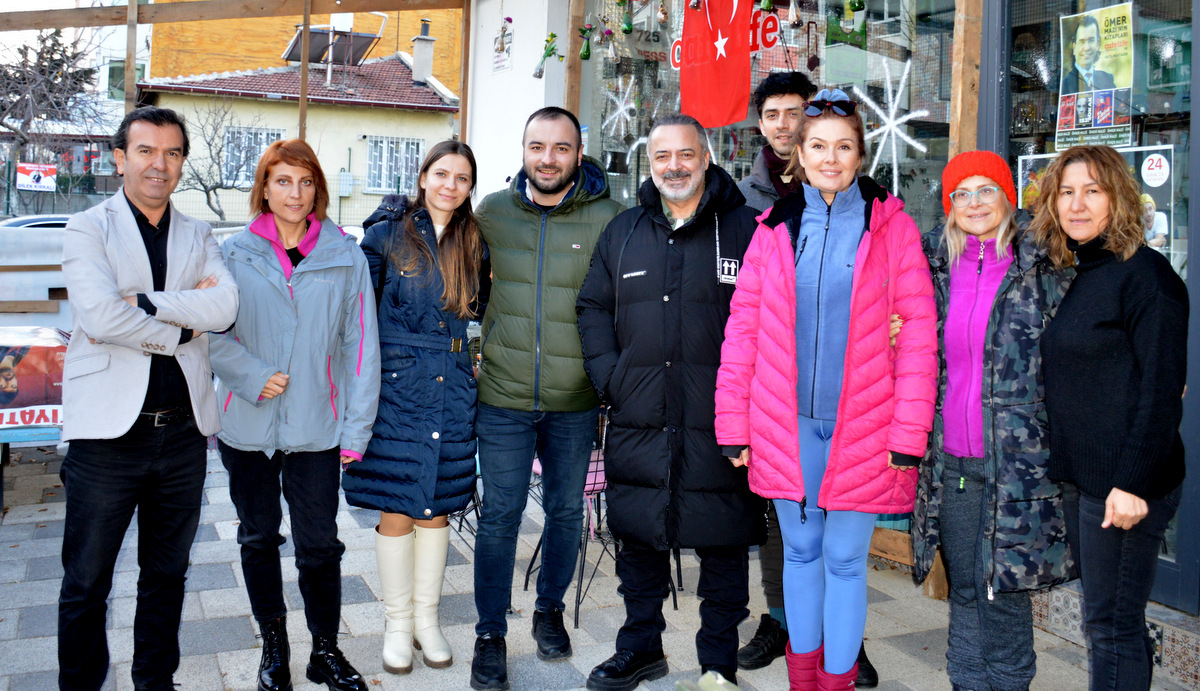 Afyon'a Gelen Sanatçılar Yarışmada Bir Araya Geldi