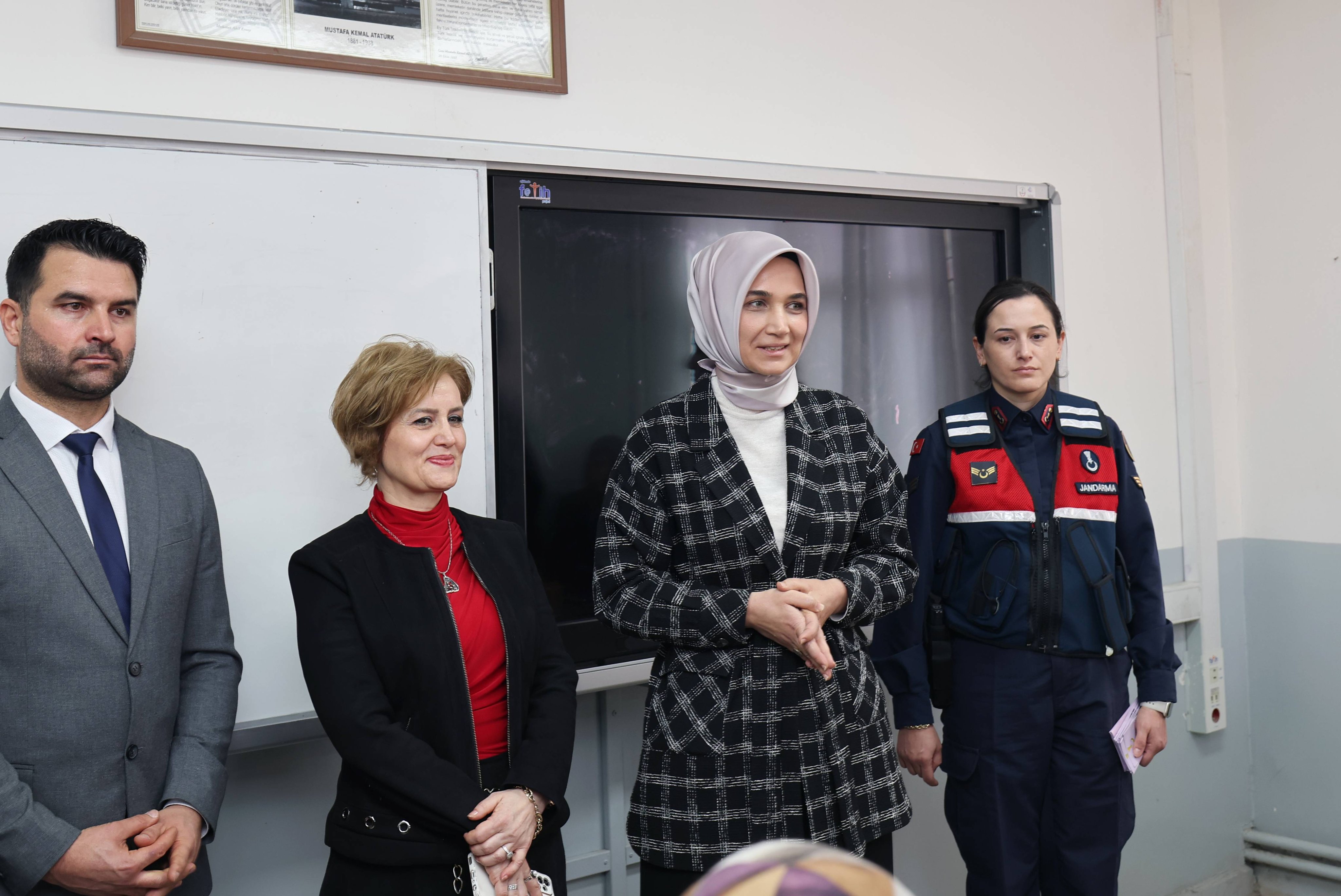 Devlet Ana Eğitimlere Katıldı Afyon'da Uyuşturucuya Geçit Yok