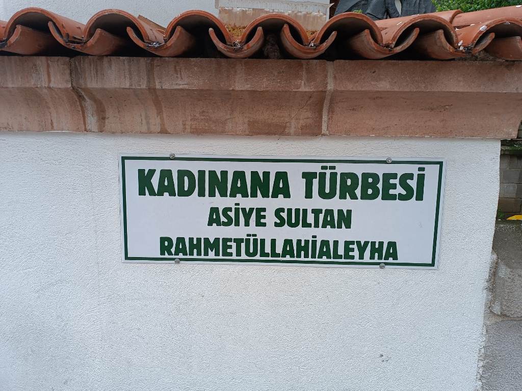 Kadınanalar Şehrin Sembolleri: 'Şehri Susuz Kalmaktan Kurtaran Kadın'