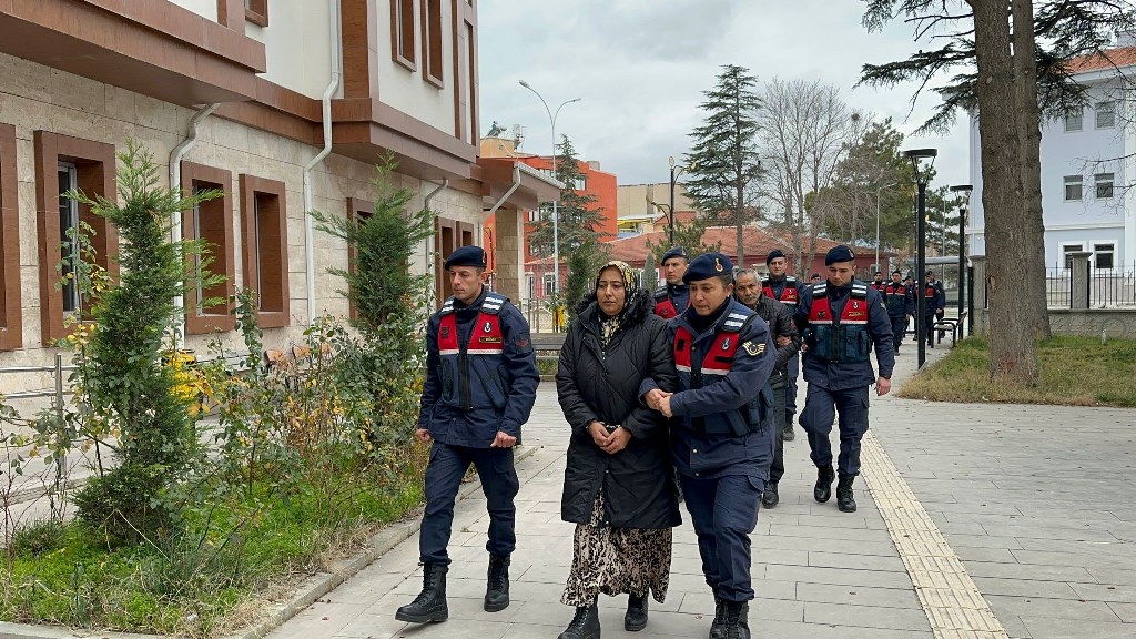 İNTİHAR OLAYINDA GÖRÜMCE TUTUKLANDI