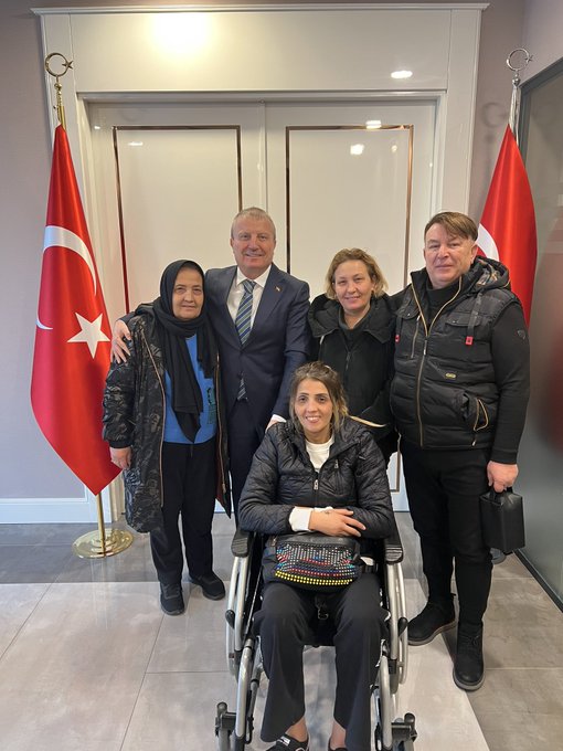 AK Partili Koçak'a Abacı Ailesinden Ziyaret Geldi