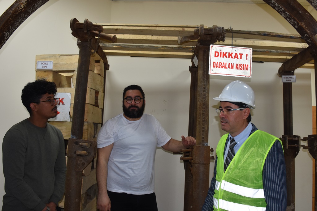 YER ALTI MADEN OCAĞI MODELİ KURULDU