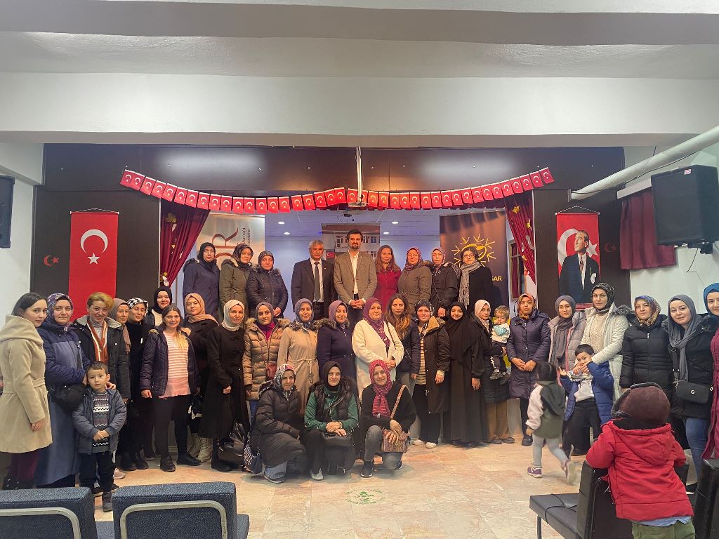 KADAİFÇİOĞLU İLKOKULUNDA VELİLERE SEMİNER VERİLDİ
