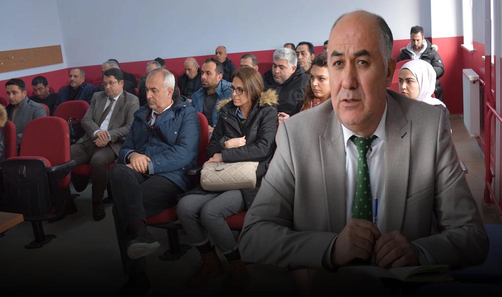 Müdür Emeksiz Toplantıya Başkanlık Yaptı Okul Müdürleriyle Bir Araya Geldi