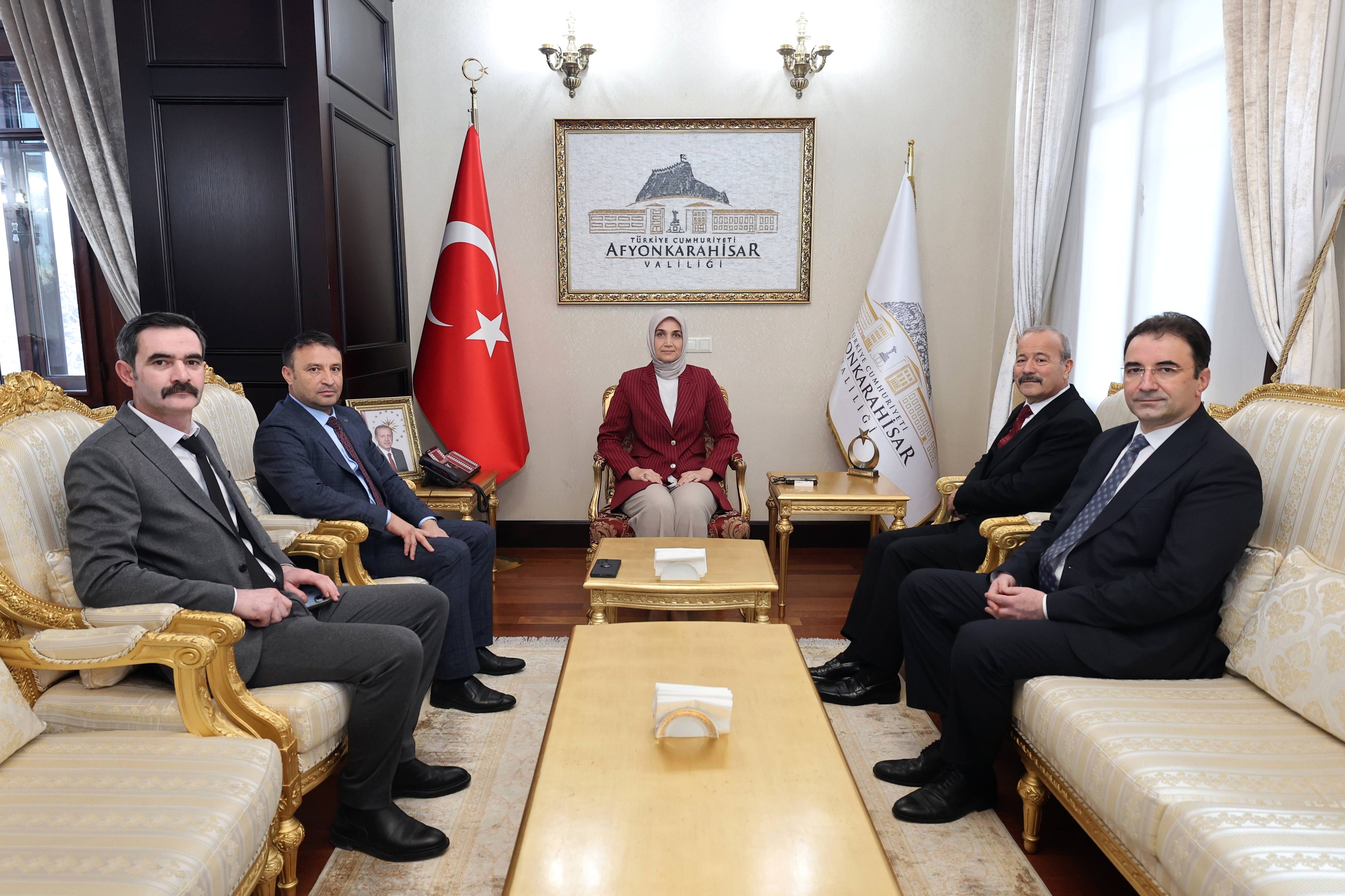MHP'den Tam Kadro Ziyaret Vali Yiğitbaşı Heyeti Makamda Ağırladı