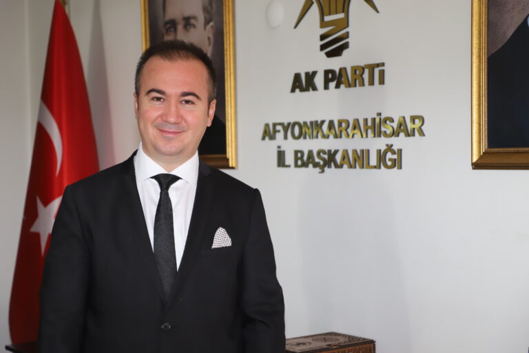 AK PARTİ  ADAYI  ULUÇAY  ANITPARK'TA KARŞILANACAK