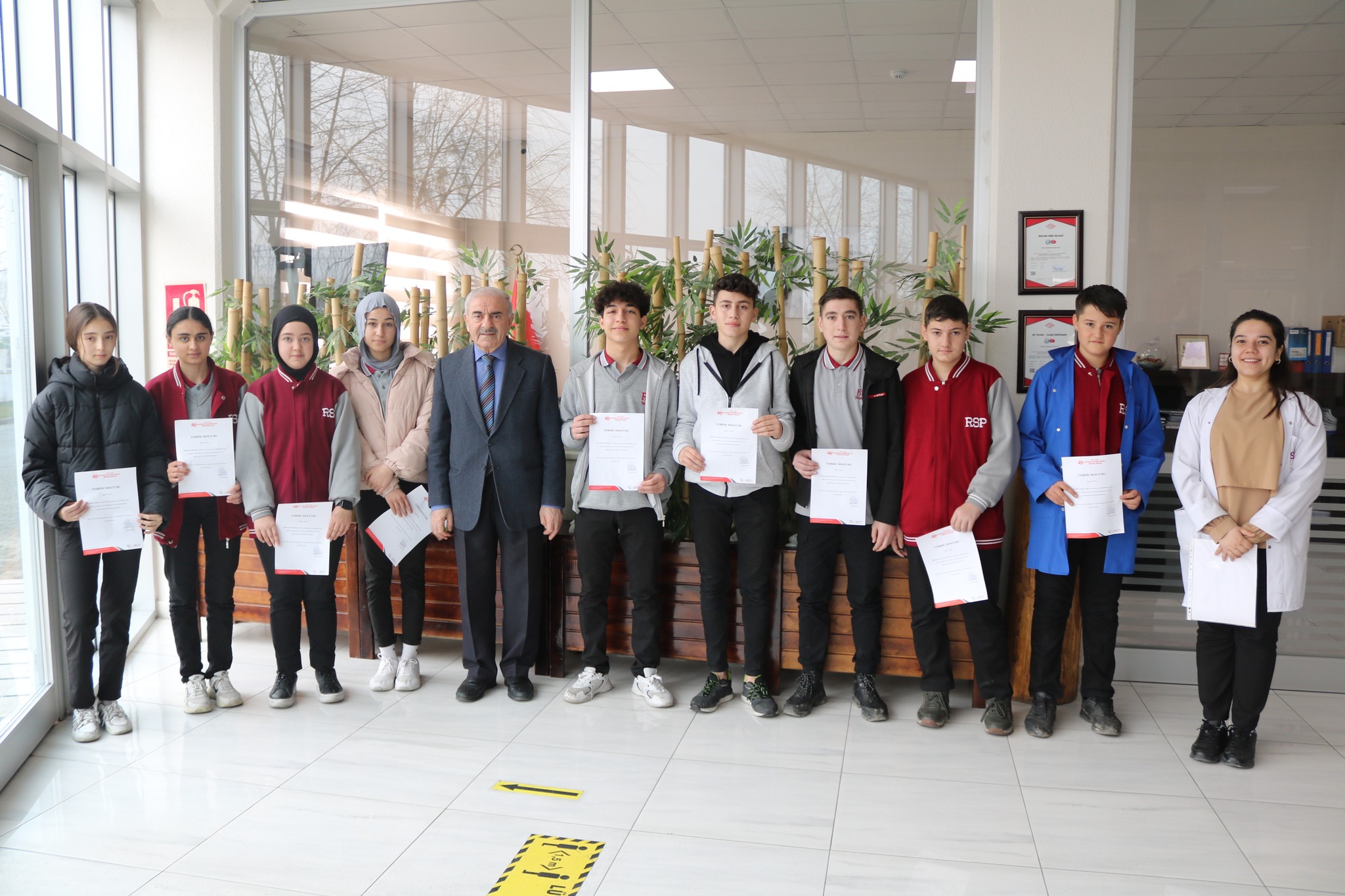 ÖZEL AOSB RAHMİYE SARE PALALI TEKNİK KOLEJİ'NDE BAŞARILI BİR DÖNEM GEÇİRDİK