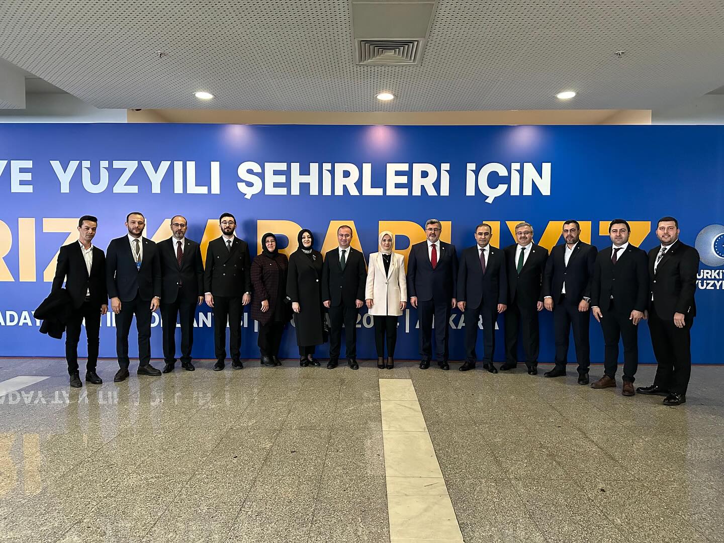 AK Parti'nin Belediye Başkan Adayı Uluçay İlk Projesi İçin Görüşmeler Gerçekleştirdi