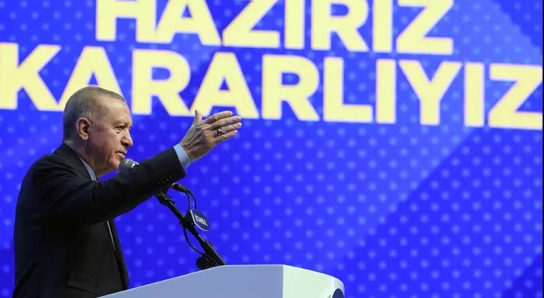 BAKAN GÖKTAŞ ULUÇAY’IN YANINDA  YER ALDI