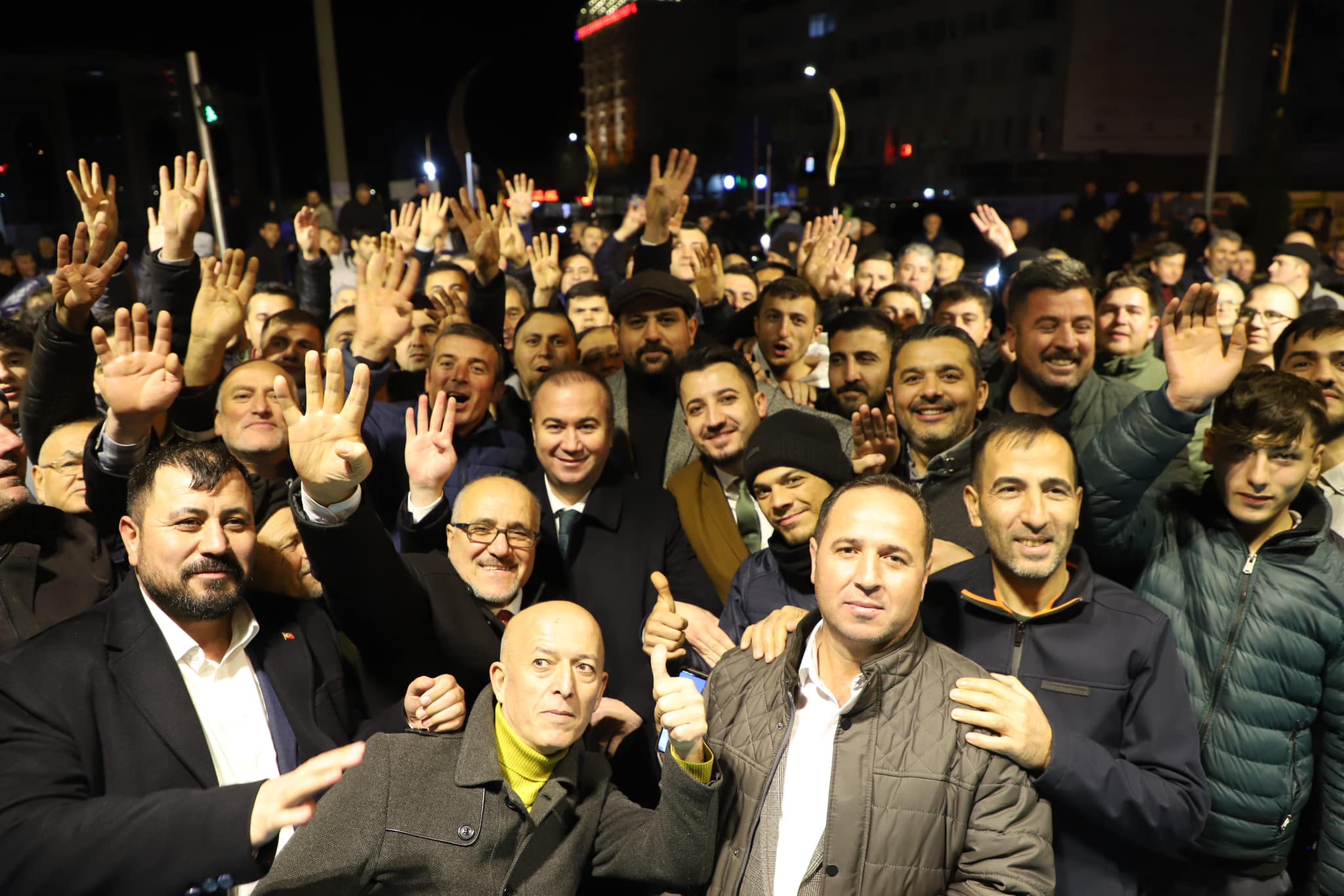 Afyon'da AK Parti Bayrağı Dalgalanmaya Devam Edecek Çoban'dan Uluçay'a Destek