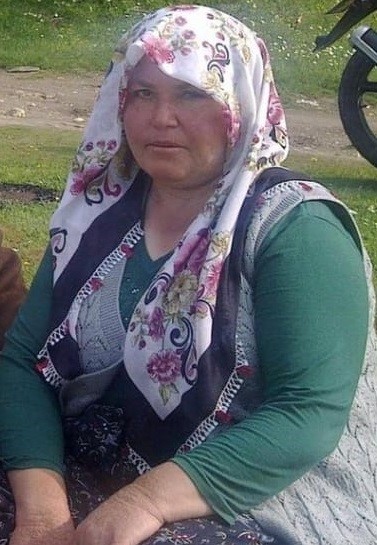 OTOMOBİL KADINLARA ÇARPTI: