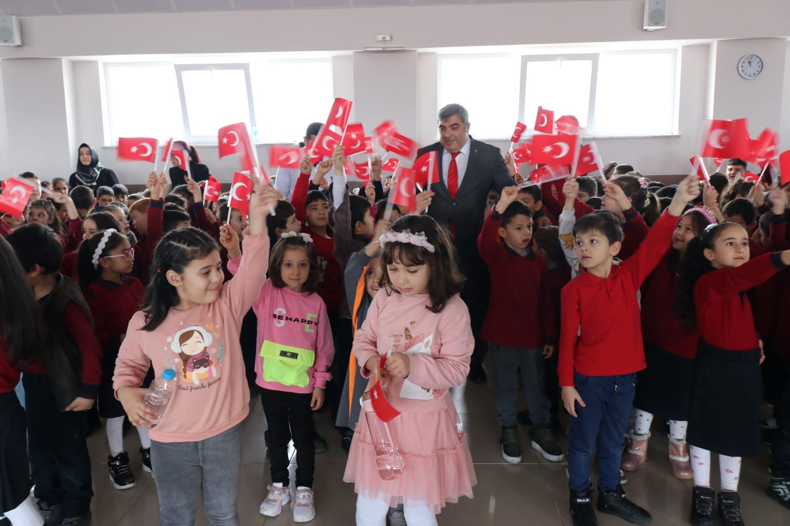 SÜNNETÇİ, " ORTAK GAYRETİMİZ İYİ VE DUYARLI İNSANLAR YETİŞTİRMEK"