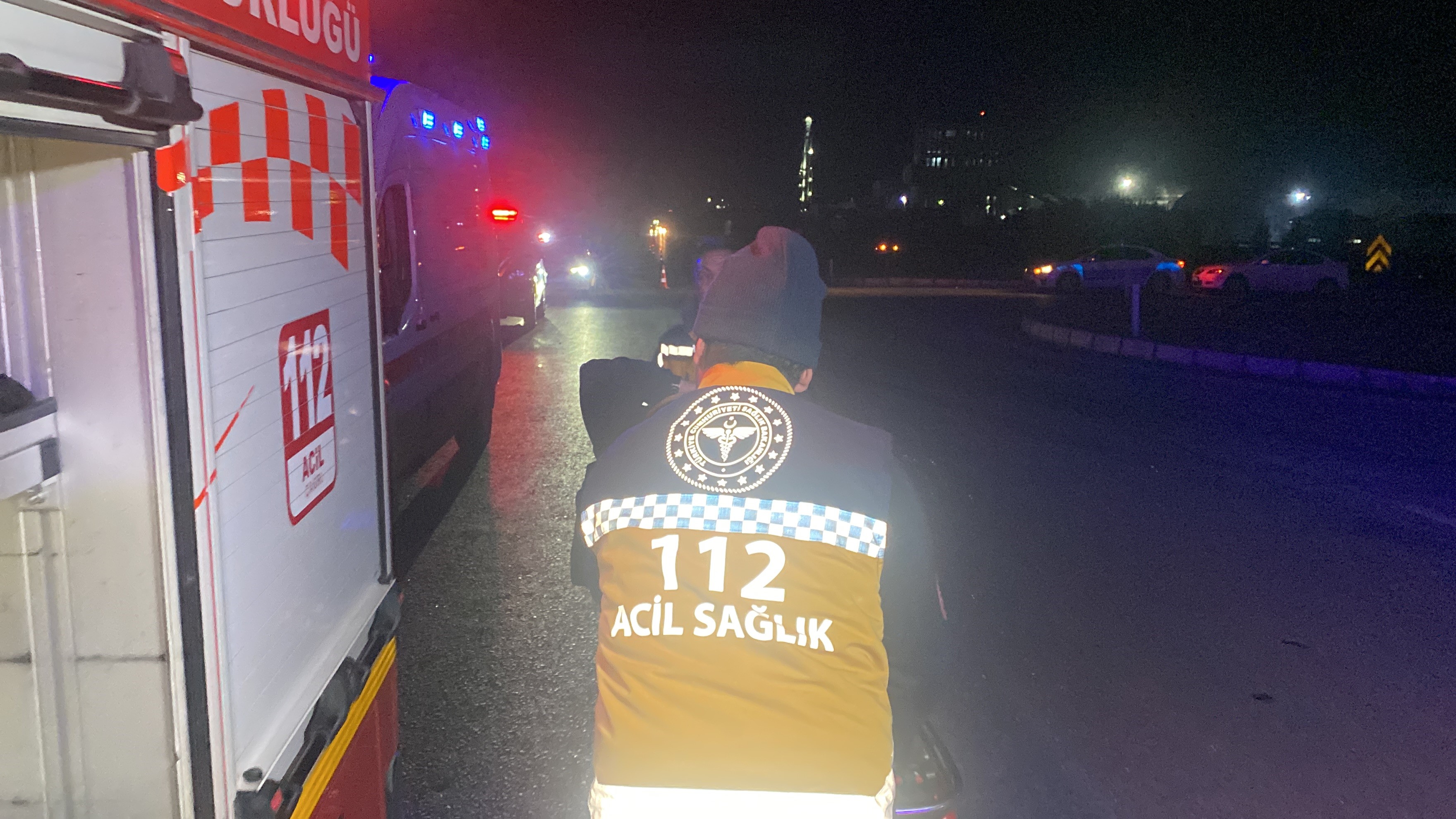 Otomobil İle İşçi Servisi Çarpıştı: 7 Yaralı