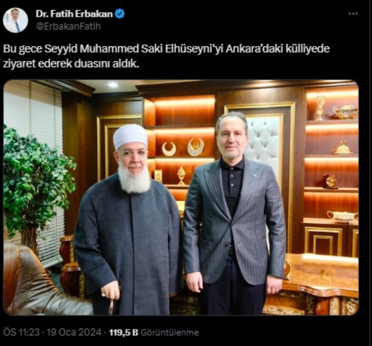 ERBAKAN'DAN TARİKAT POZU