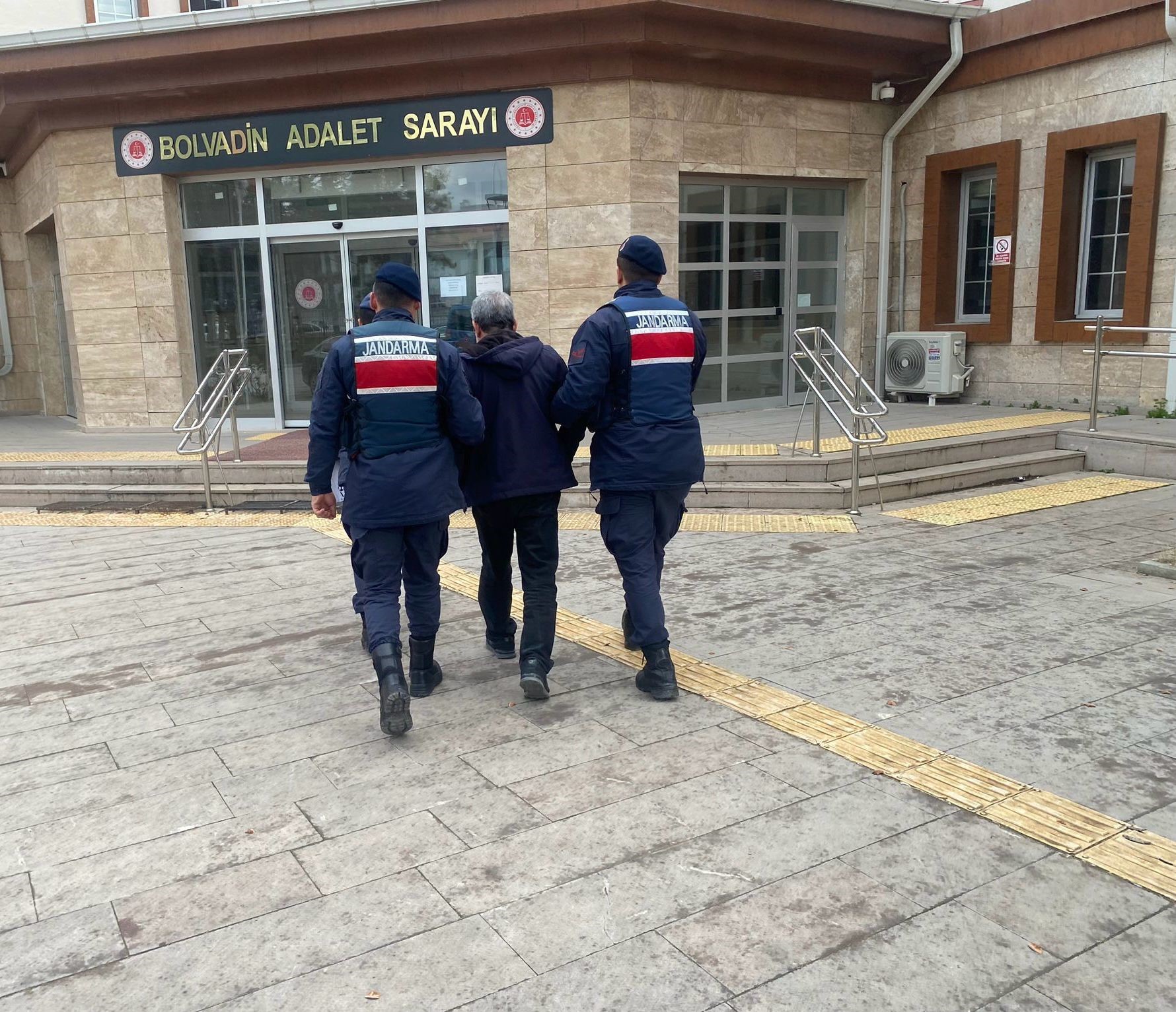 SUÇ MAKİNASI BOLVADİN'DE YAKALANDI