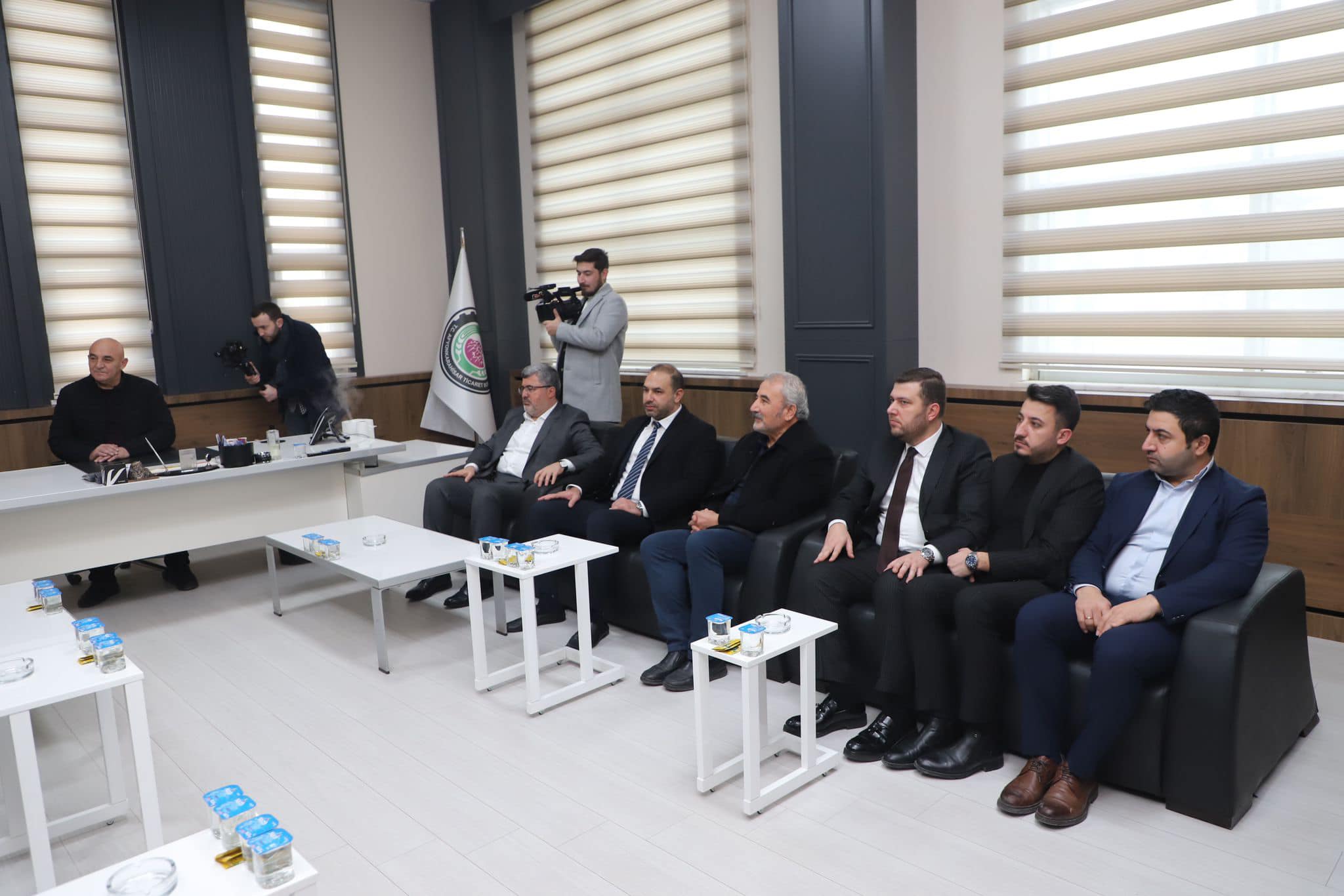 AK Partili Özkaya İle Başkan Müshürler Bir Araya Geldi