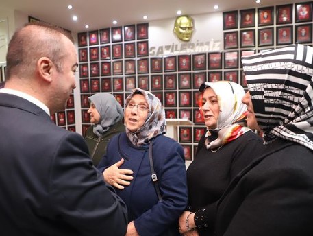AK PARTİ ADAYI ULUÇAY ŞEHİTLER VE GAZİLER DERNEĞİNİ ZİYARET ETTİ