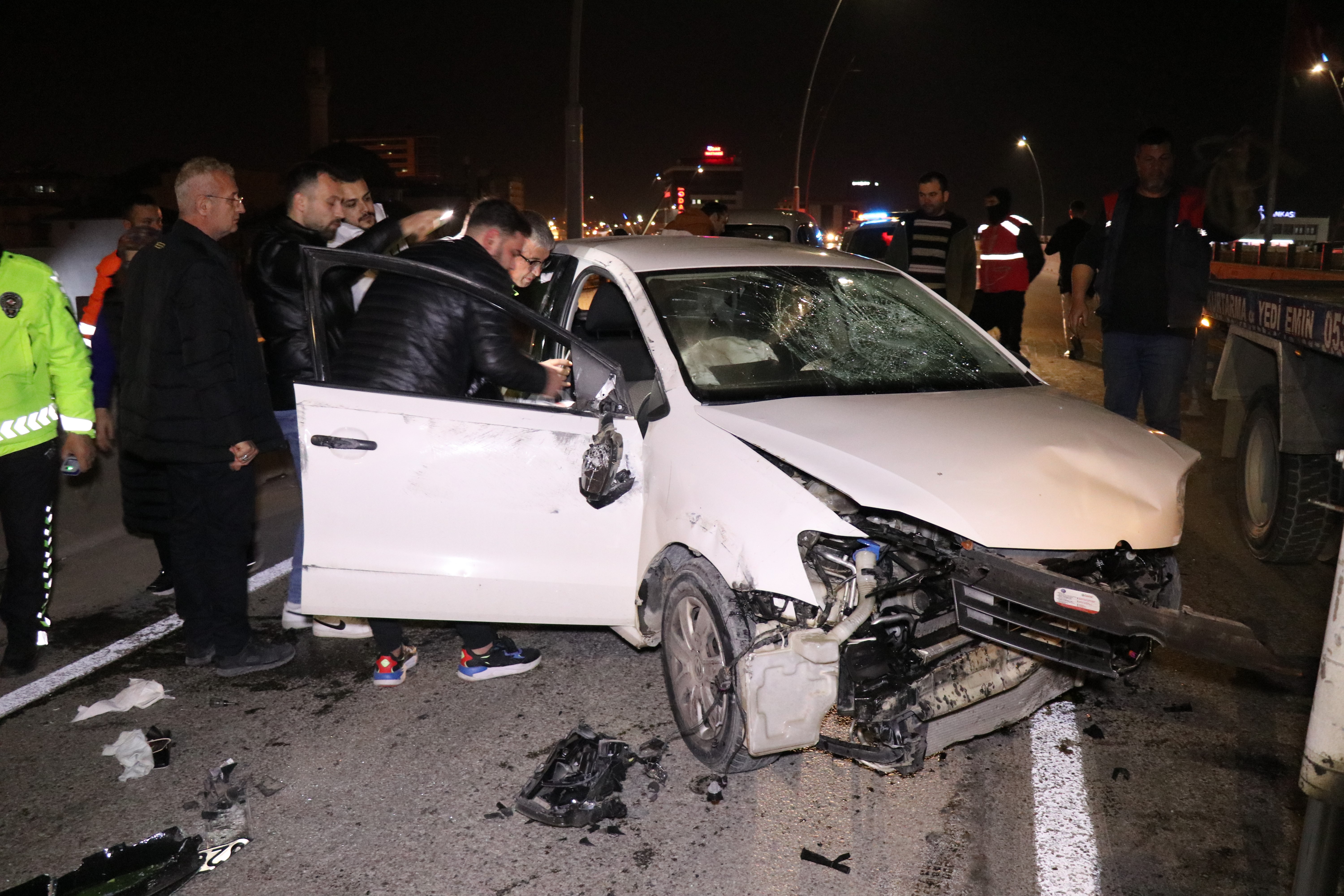 ALKOLLÜ SÜRÜCÜ DİREKSİYON HAKİMİNEYİNİ KAYBETTİ