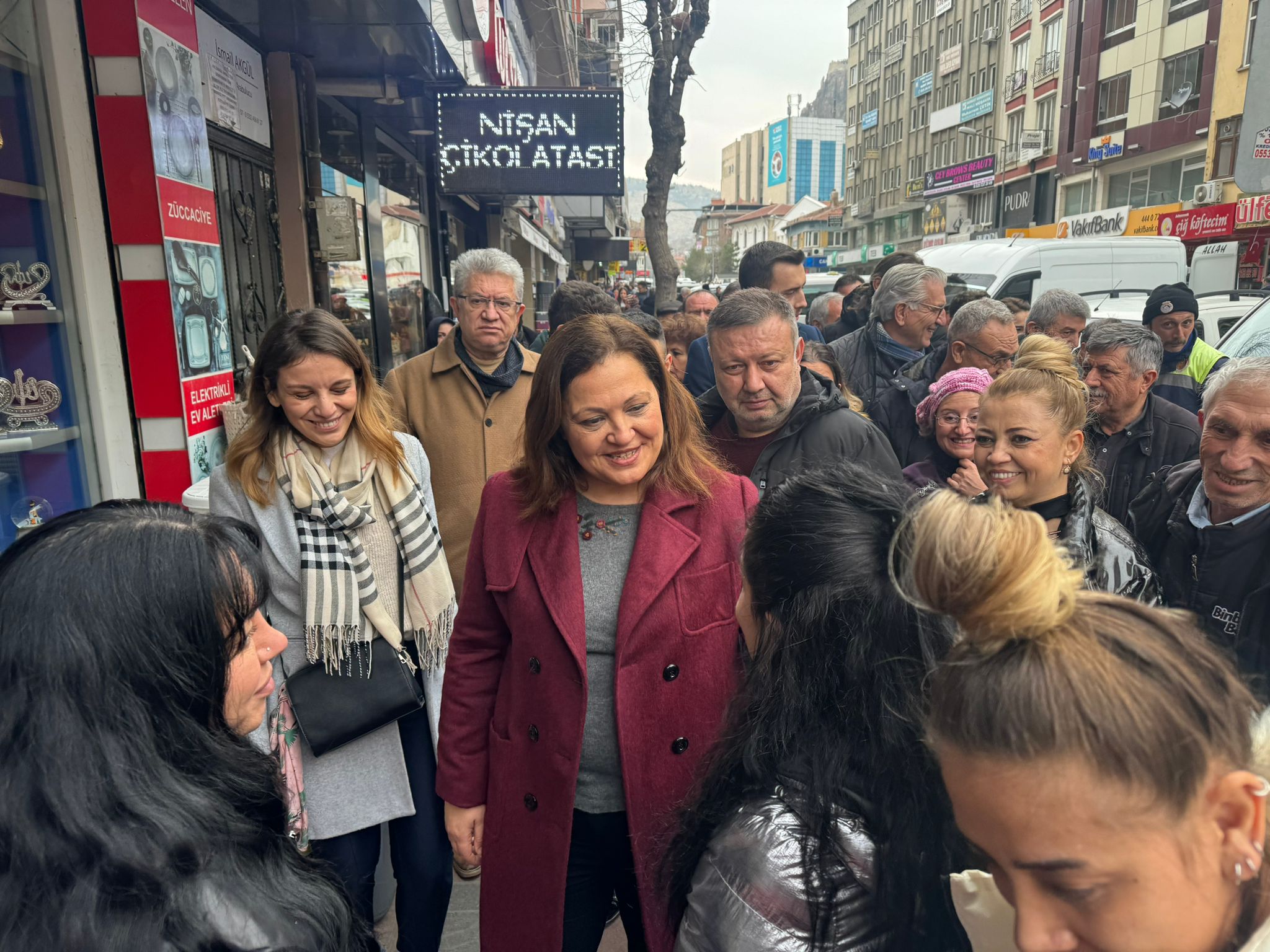 Burcu Köksal: “Sosyal Belediyecilik Nasıl Yapılır Herkese Göstereceğiz”