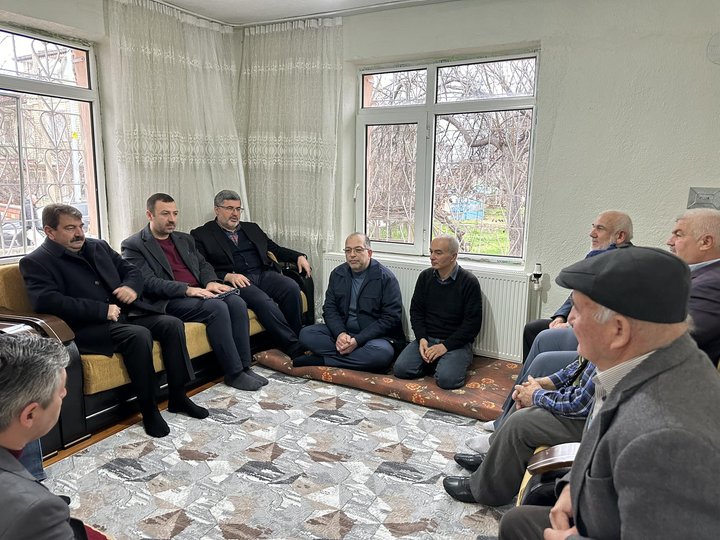 AK Partili Özkaya Memleketi Dinar'da