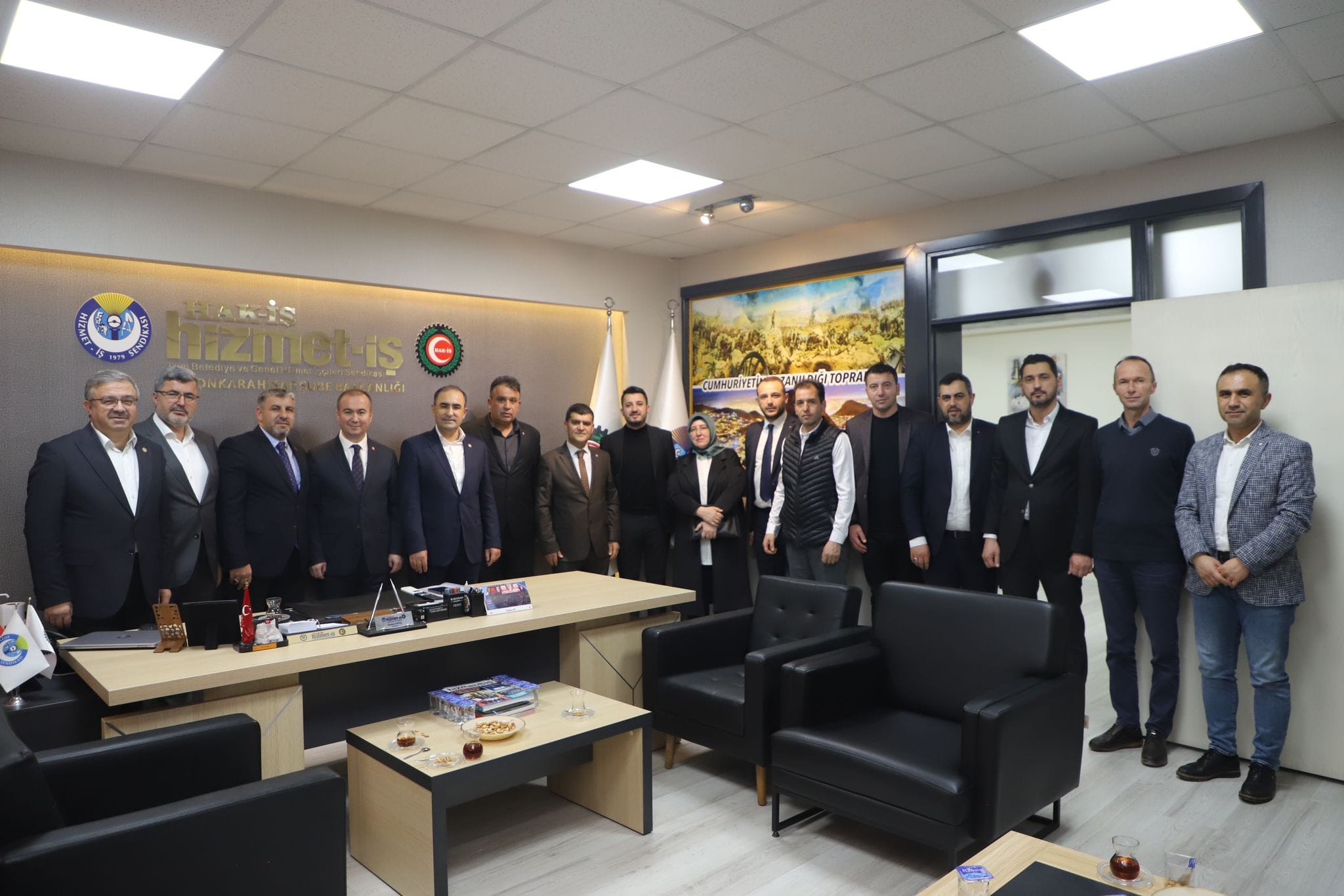 AK Kadınlardan Uluçay'a Destek Başkan Ertürk Ziyaretlere Eşlik Ediyor