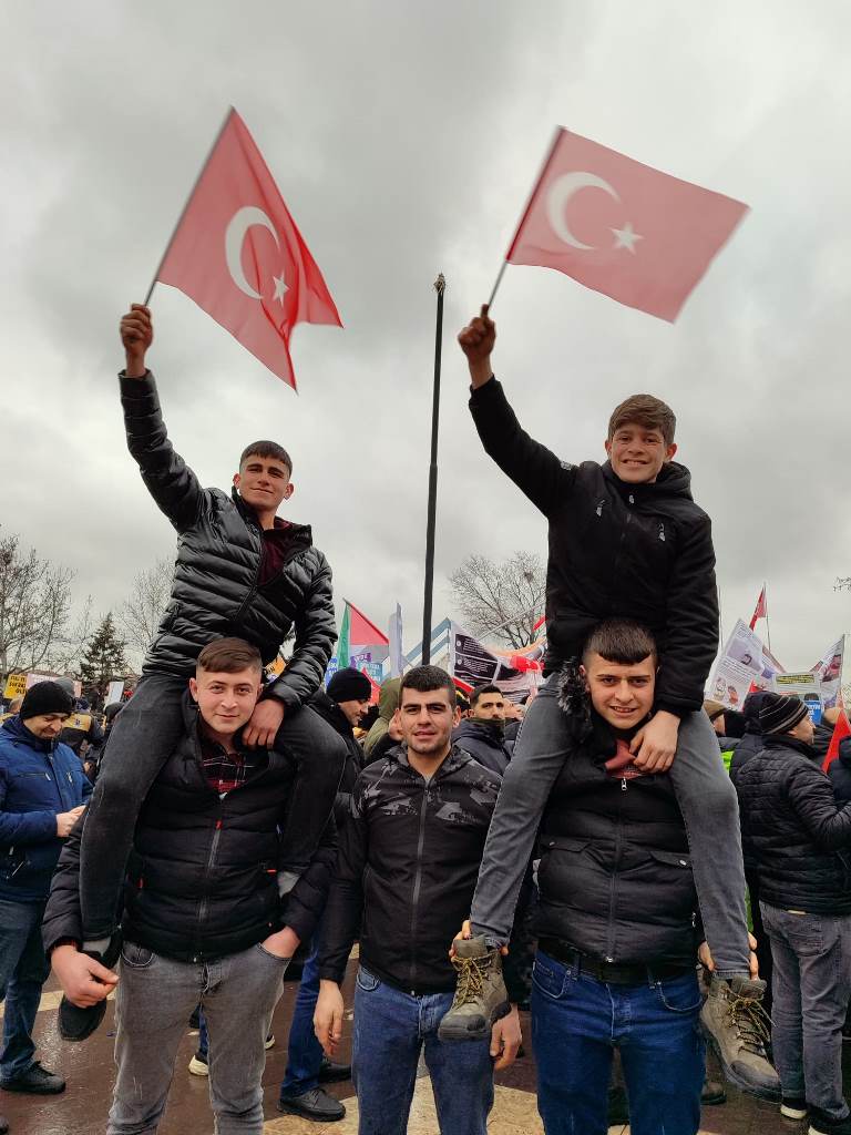 STAJ VE ÇIRAKLIK SİGORTASI MAĞDURLARI ANKARA'DA MİTİNG YAPTI