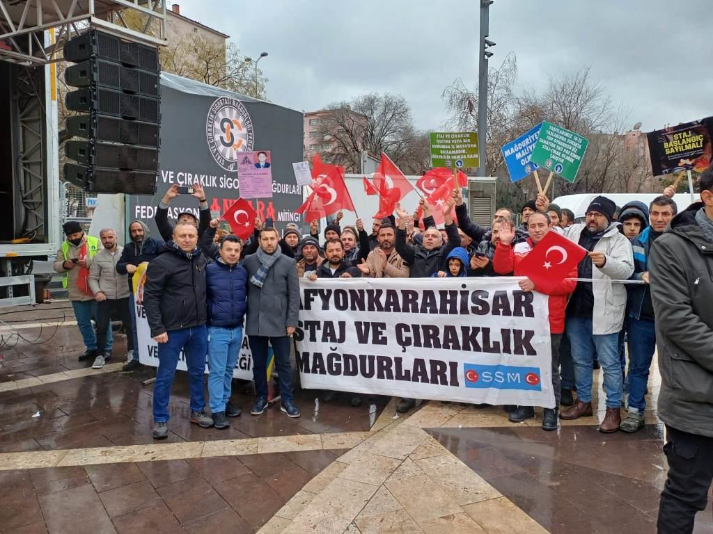STAJ VE ÇIRAKLIK SİGORTASI MAĞDURLARI ANKARA'DA MİTİNG YAPTI