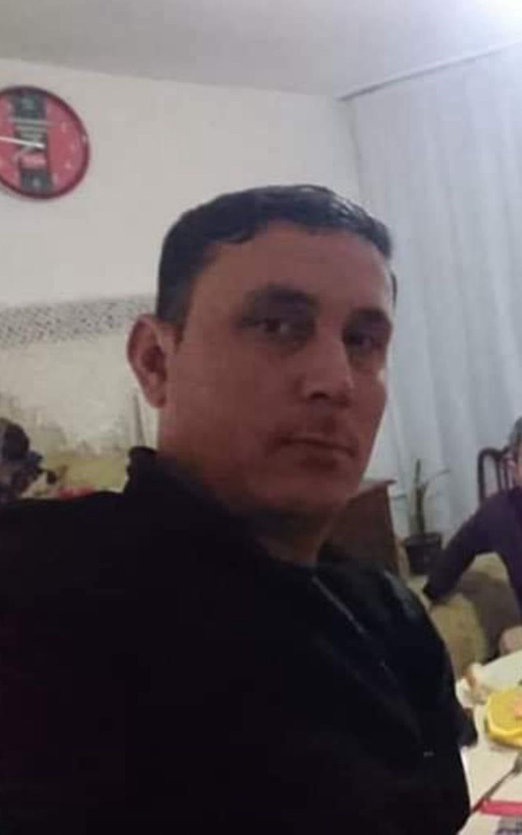 SOKAK ORTASINDA ONLARCA KEZ BIÇAKLANDI