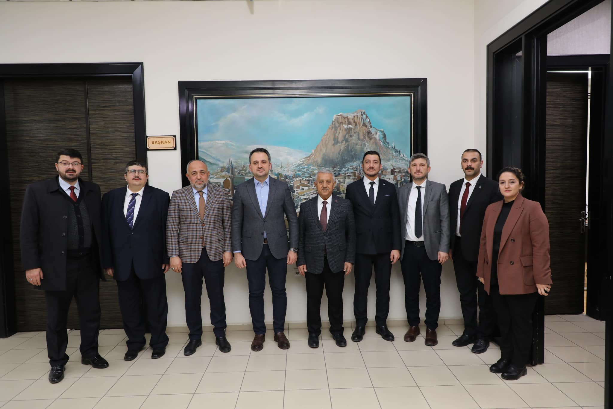 Bakan Yardımcısı Eminoğlu Başkan Zeybek'i Ziyaret Etti